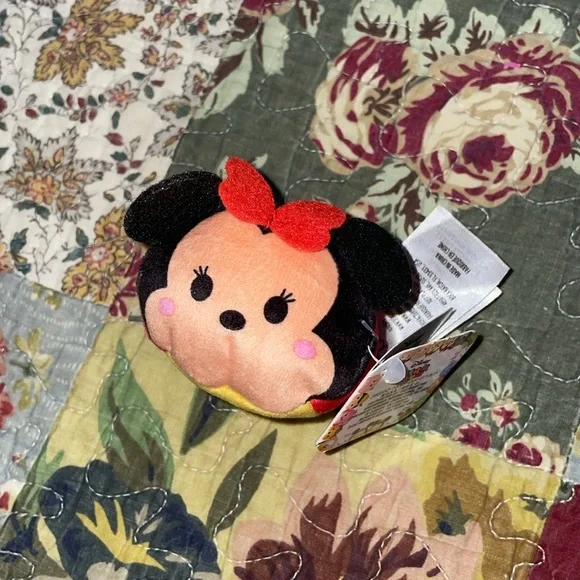 5 piece bundle- Disney Tsum-Tsum Mickey Mouse set! NWT! - Picture 4 of 7